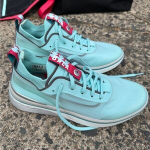Like New Bala Women’s Daybreak Blue Sneakers size 8
